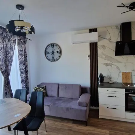 Apartment Comfortable For 4 People Near The