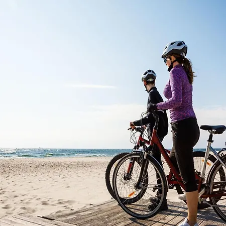 公寓 A Comfortable Apartment Close To The Seaside Beach Gąski