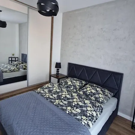 A Comfortable Apartment Close To The Seaside Beach *