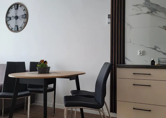 A Comfortable Close To The Seaside Apartamento Gąski